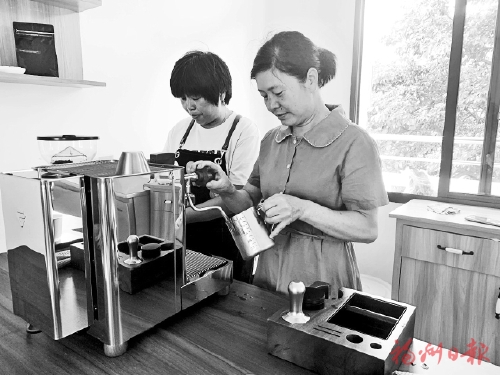 端好“新饭碗”　成就感满满