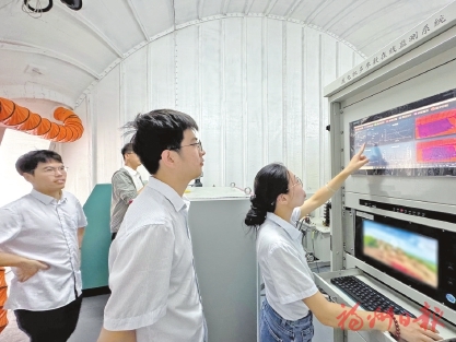 ȫ���׸�����װ�����󻷾�����������ƽ̨����