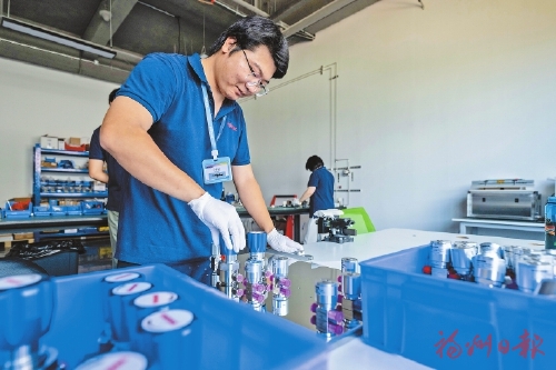 ���ݸ��������ƴ���ҵ�˲š��������������������������¶���