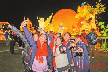 ��β����ͼǿ����дǧ�ꡰ������