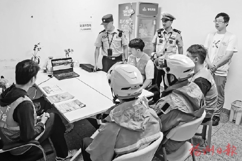 ���ֻ�λ���顡������������