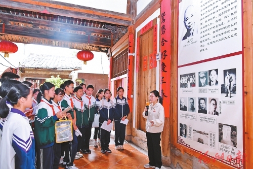 ��ɫ�������У԰������ʹ����������