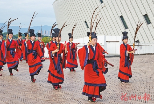 ٫�裺��Խǧ������ֶԻ�