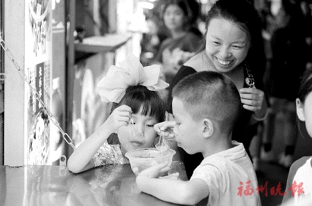 福州今夏夜市　为何如此热火