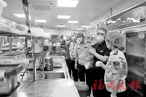 “你点我检”走进朱富贵火锅店