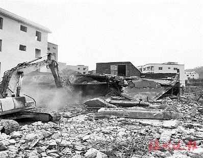 福清龙山街道多管齐下整治“两违”