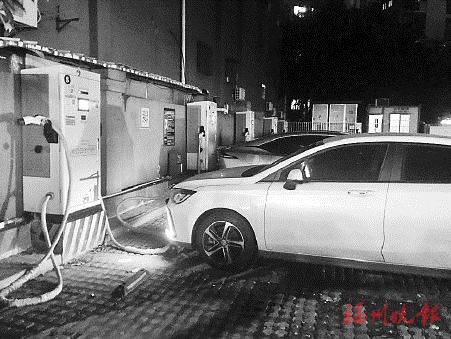 老旧小区充电桩　谁来建怎么建？
