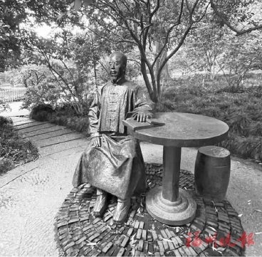 ���ĸ��ݡ�����Ȧ��