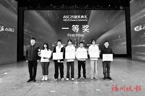 ���ݴ�ѧն���ܾ���һ�Ƚ�