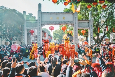 �������ǹ�˾�����������桱���������ںϡ������������չ�¶���