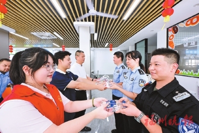 ����6�ꡡ����������ůһ����