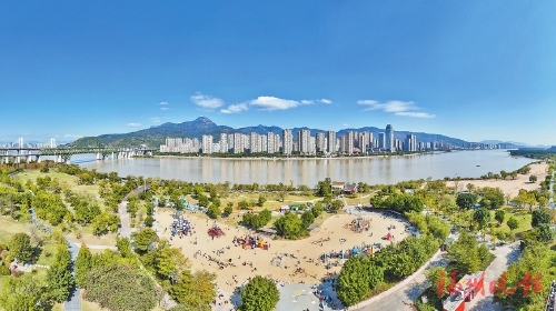 ������ɫ�ҵס����ƽ���̬����