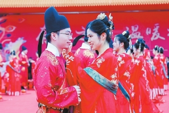 �ٶ������鶨�и�֮��