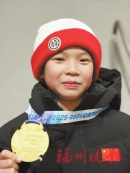 ���ݰ���Ů��׷�α�ѩ����