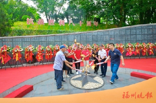 ����ǽ���ʮ�ء���ǧ��Ӣ����פ